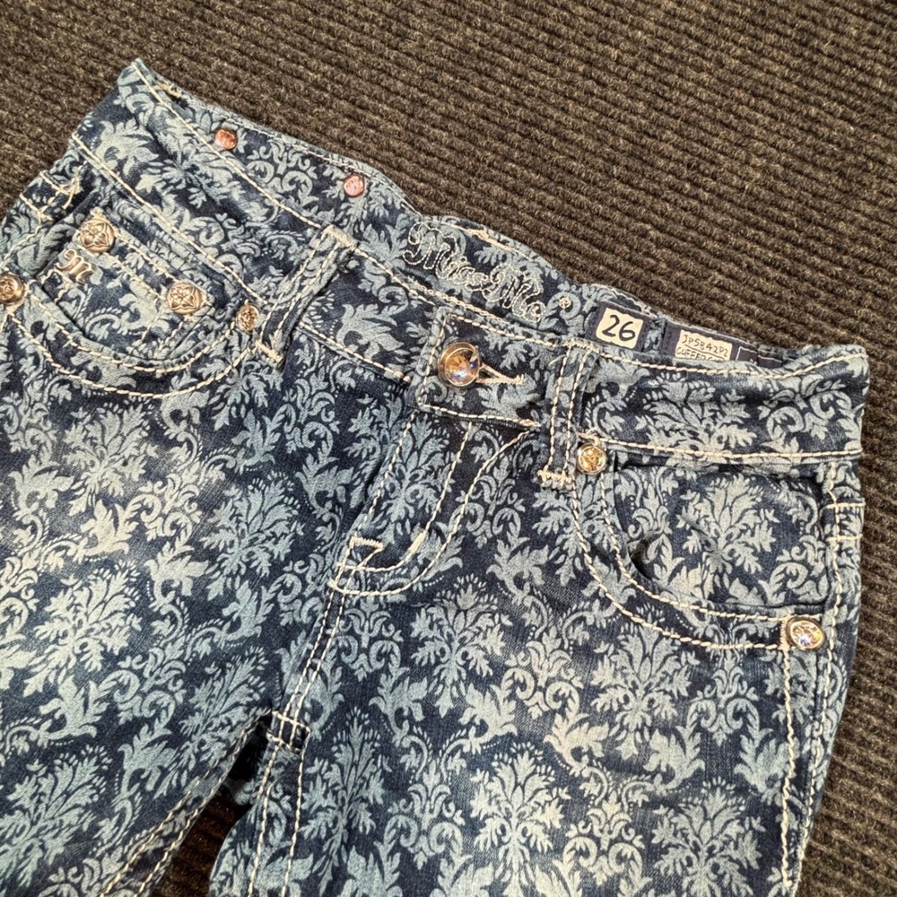 Miss Me Womens FDL Print Cuffed Capri Jeans Blue White Damask JP5842P2 Size 26